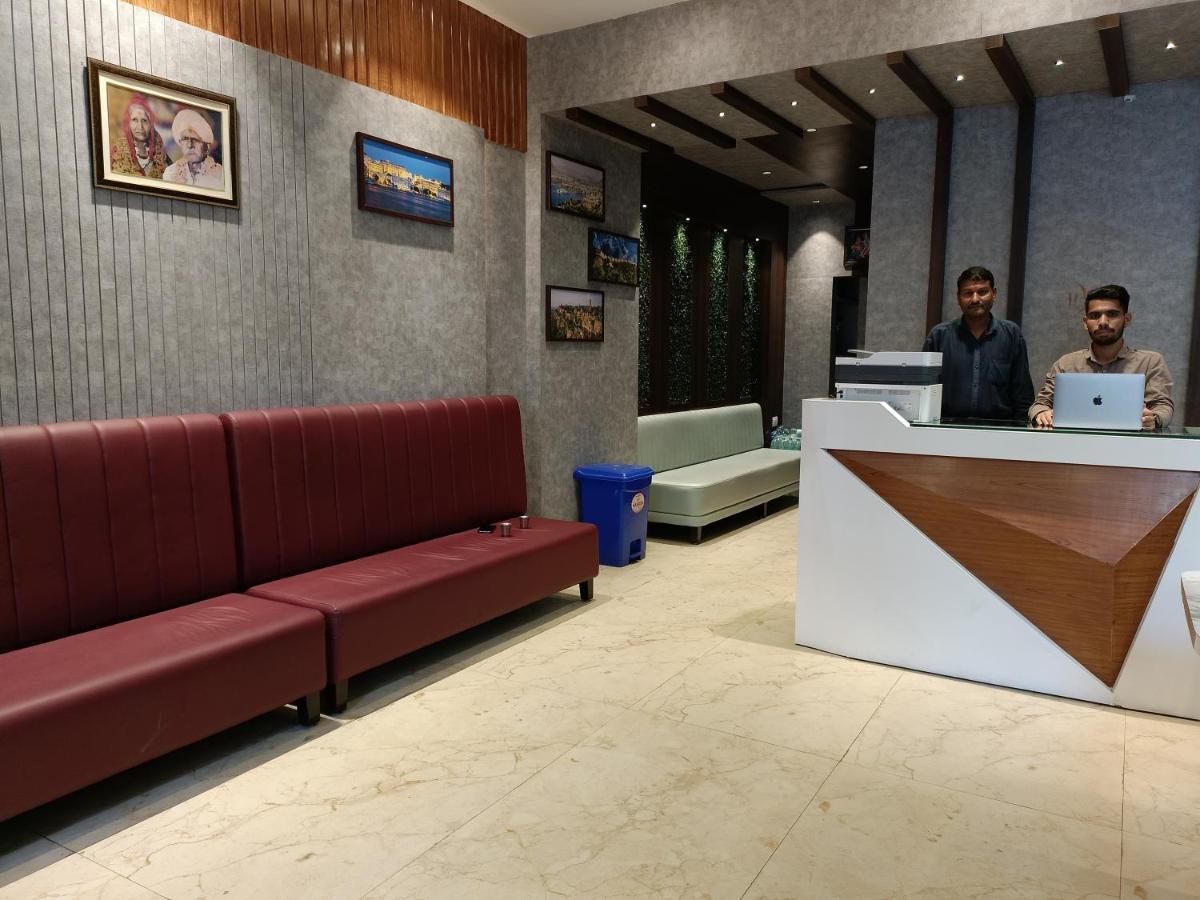 Hotel Vrinda Inn Udaipur Eksteriør bilde