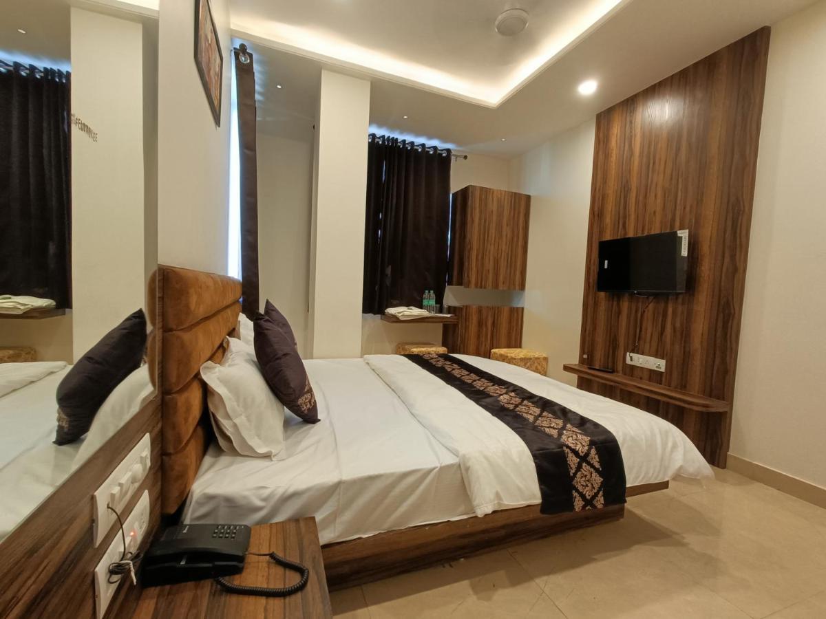 Hotel Vrinda Inn Udaipur Eksteriør bilde