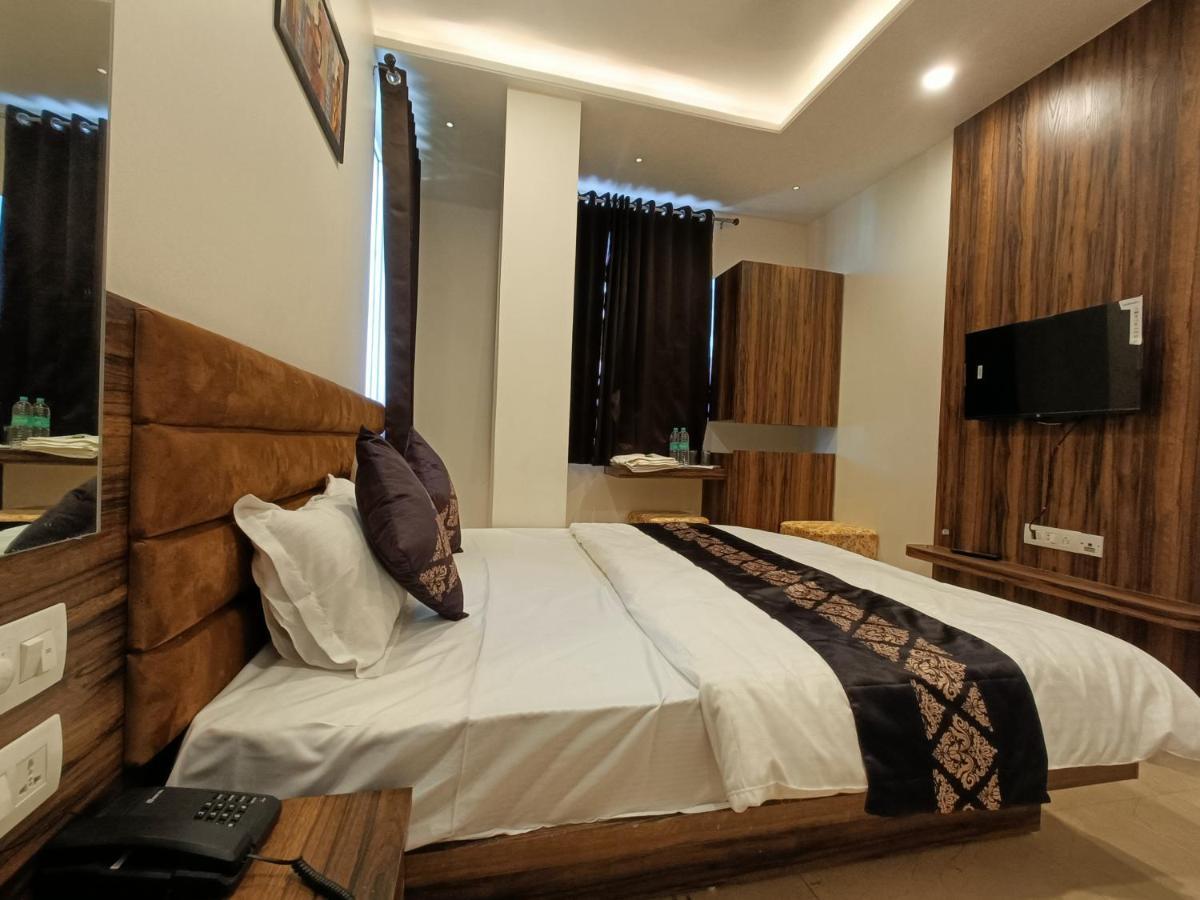 Hotel Vrinda Inn Udaipur Eksteriør bilde