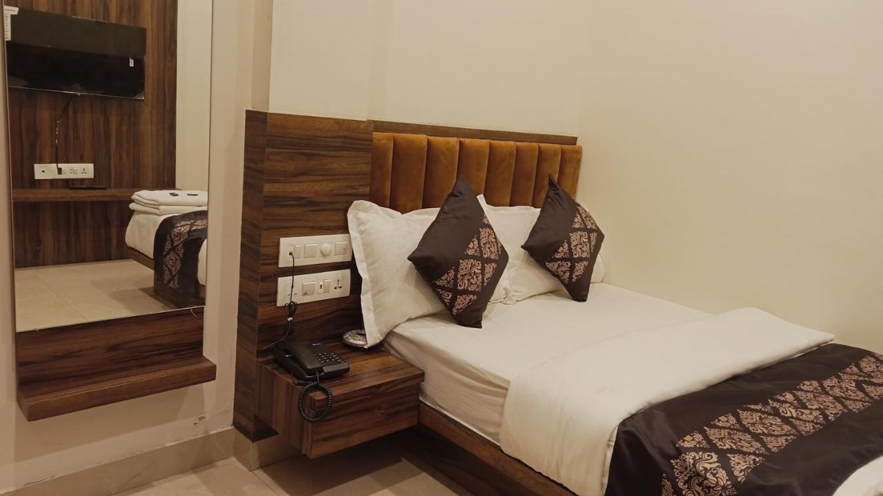 Hotel Vrinda Inn Udaipur Eksteriør bilde