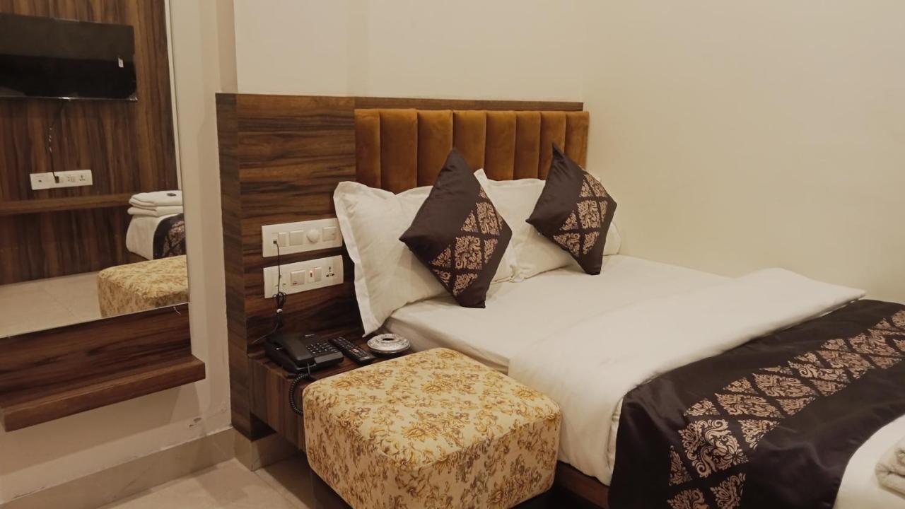 Hotel Vrinda Inn Udaipur Eksteriør bilde