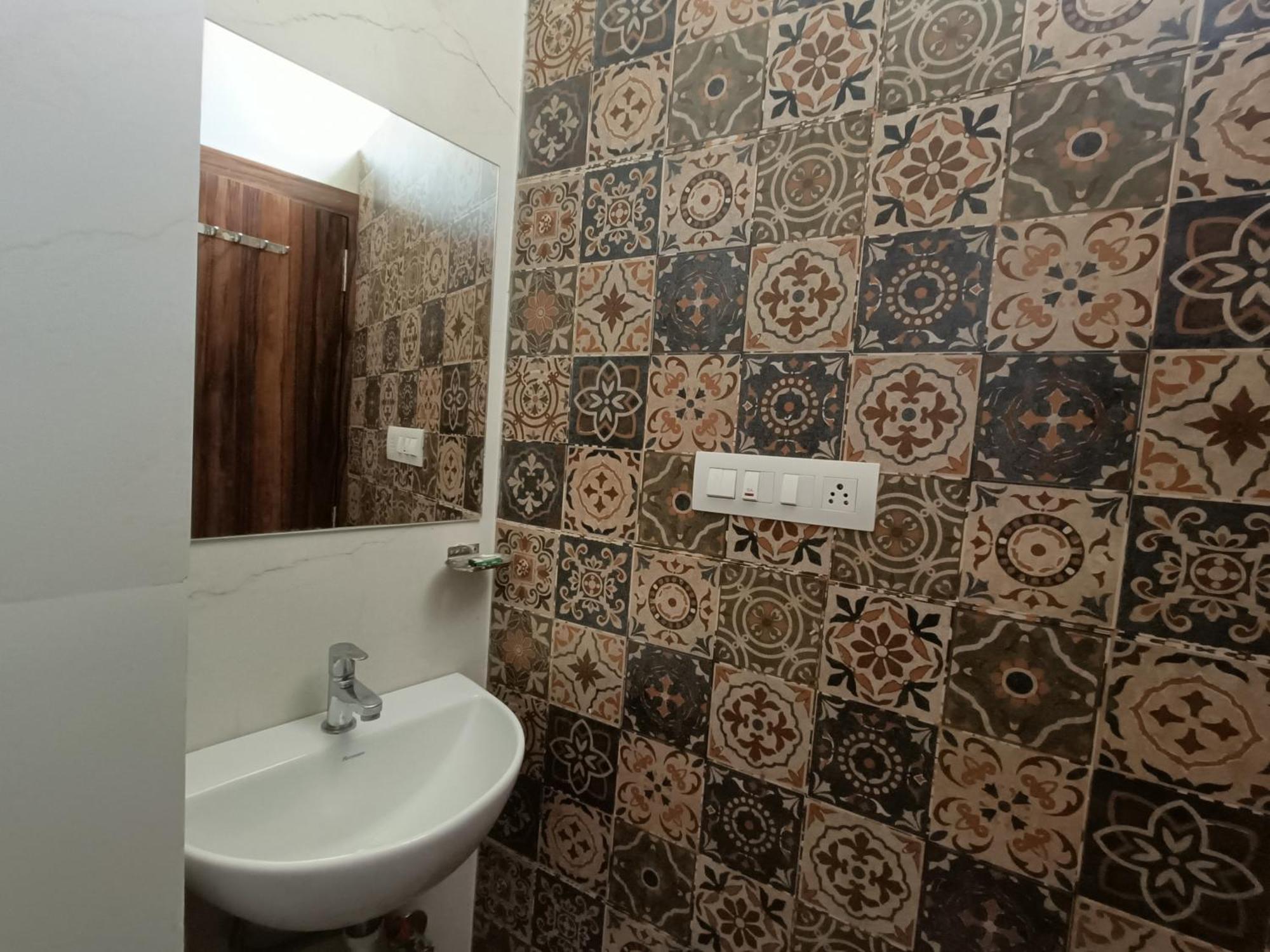 Hotel Vrinda Inn Udaipur Eksteriør bilde