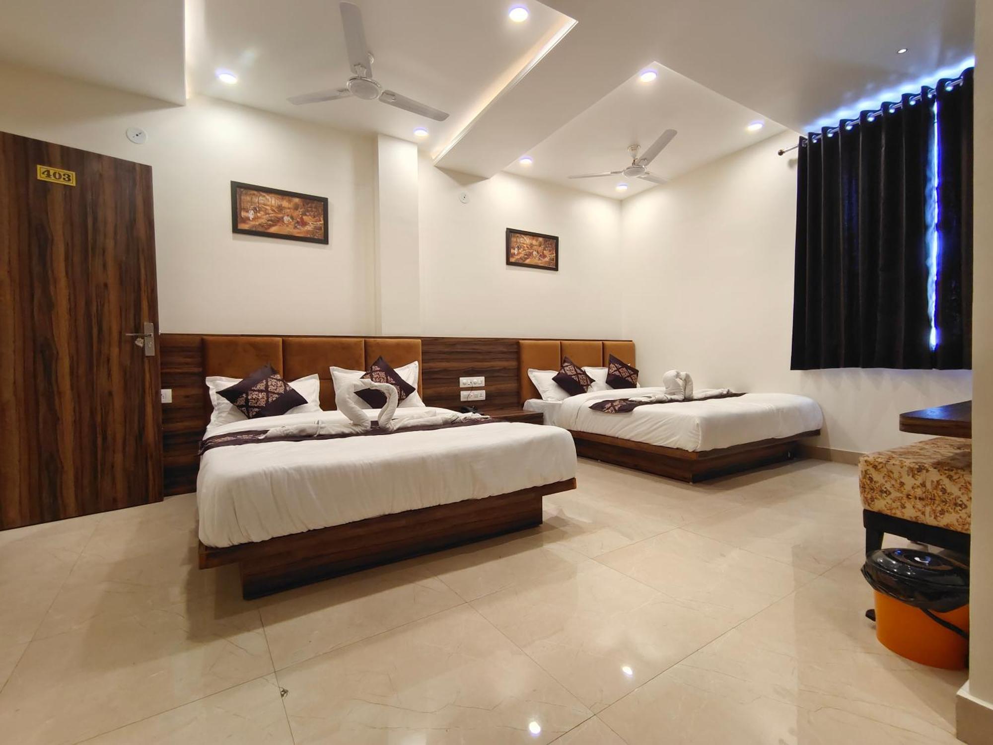Hotel Vrinda Inn Udaipur Eksteriør bilde